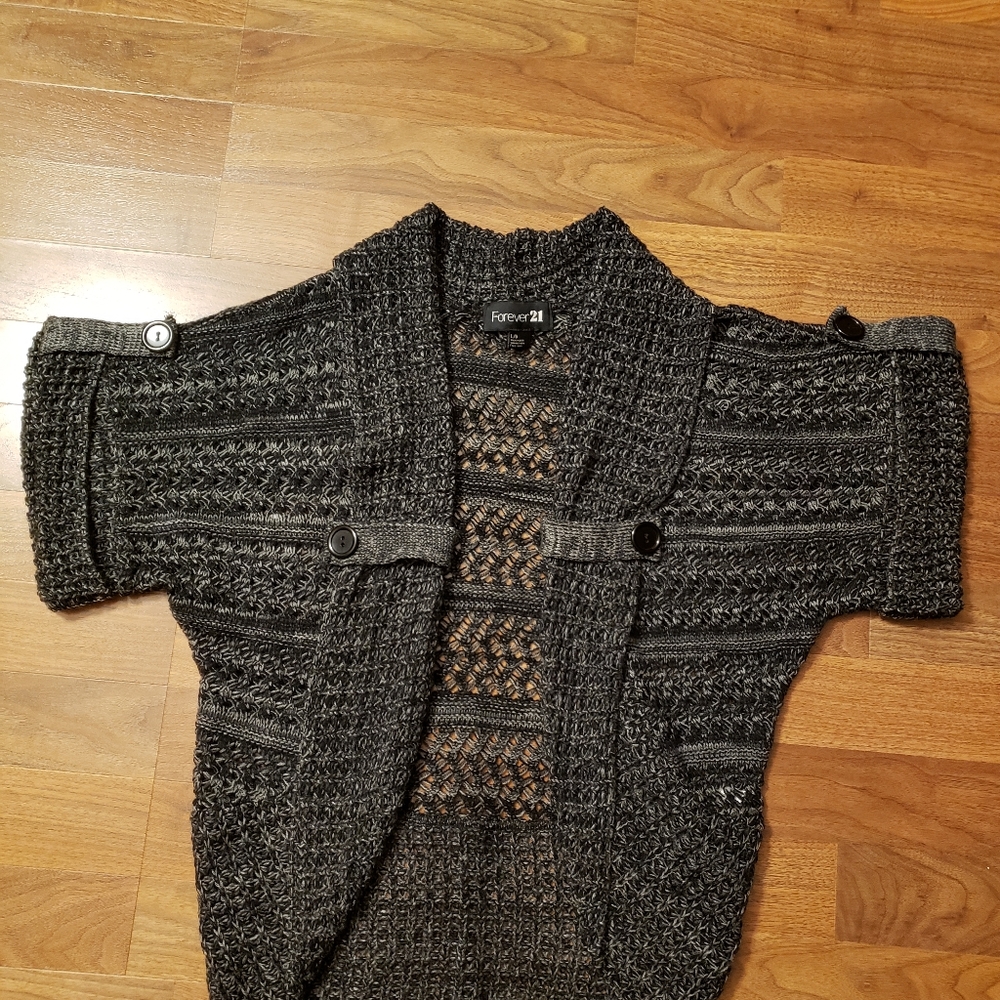 Feverer 21 Sweater
